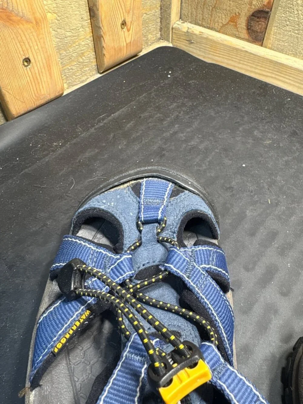 KEEN Girls Sport Sandal Blue EU 0507 Size US 7.5 UK 5 EU 38 Bungee Water Shoe